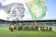 Thumbnail for article: Van lek tot twijfels bij beleid eigenaar: de onrust bij ADO houdt aan