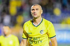 Thumbnail for article: Burak Yilmaz doet ook maar zijn best