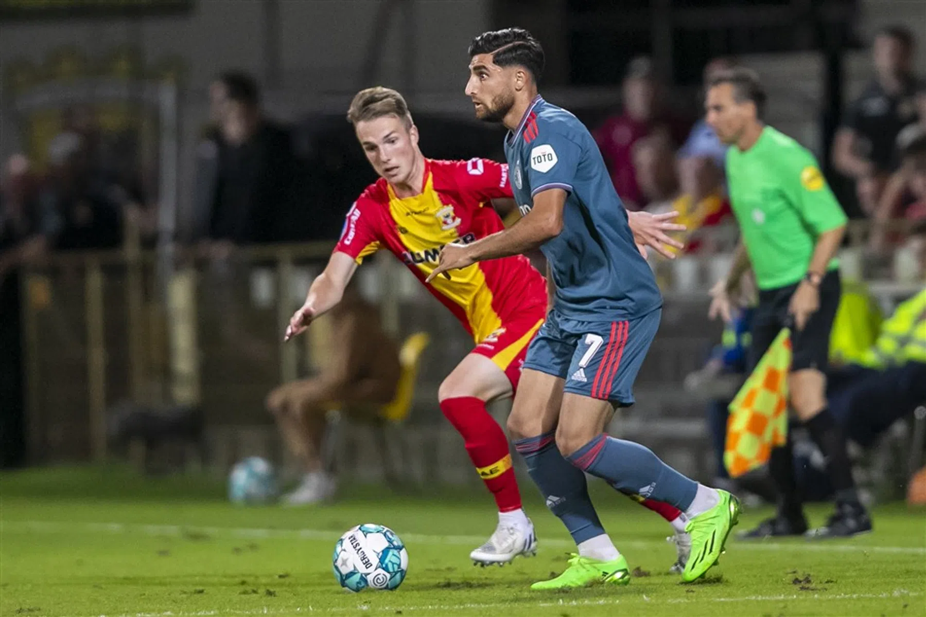 Slot geeft Jahanbakhsh compliment en wordt vrolijk van Paixão