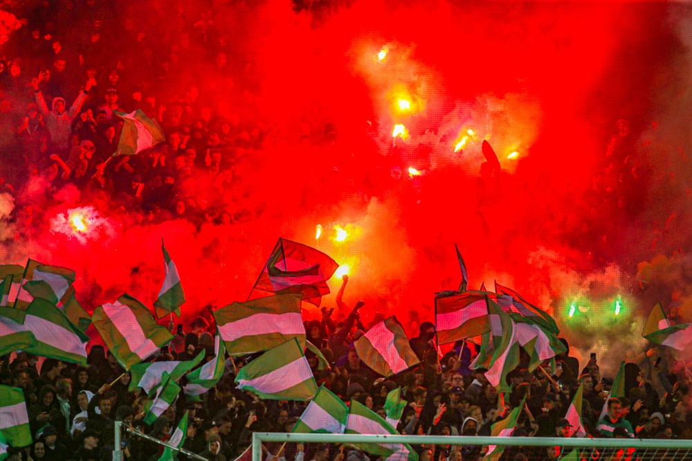 Feyenoord sluit Europees boete-seizoen in stijl af: UEFA handhaaft straf