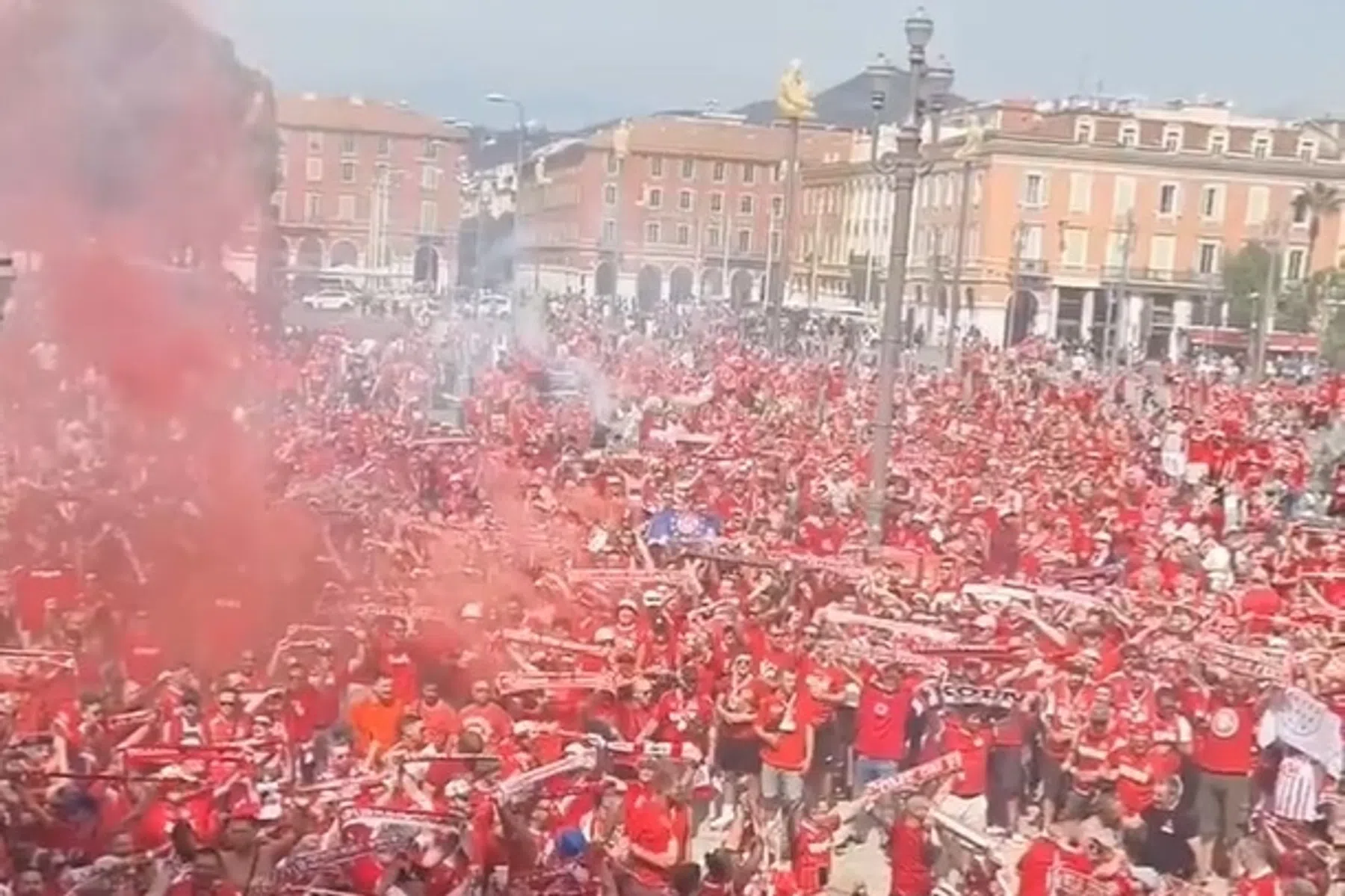 Mooie beelden worden snel nare beelden: Conference League-duel uitgesteld