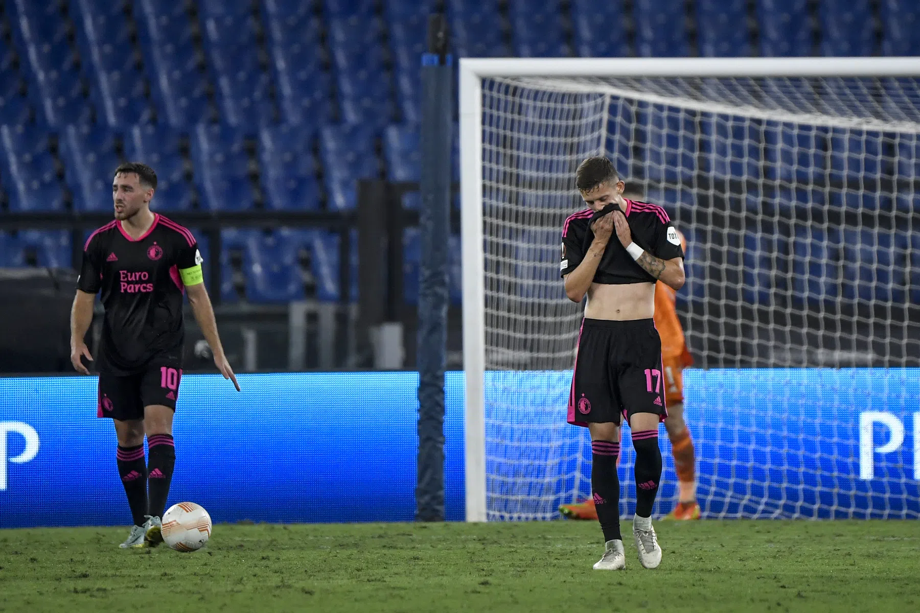 Feyenoord op Rapport: dikke onvoldoende voor Pedersen en Szymanski