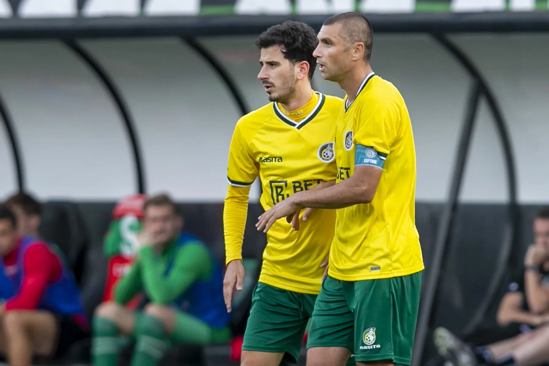 Özyakup beschermt 'mannetje' Yilmaz: 'Zijn we in Nederland niet gewend'