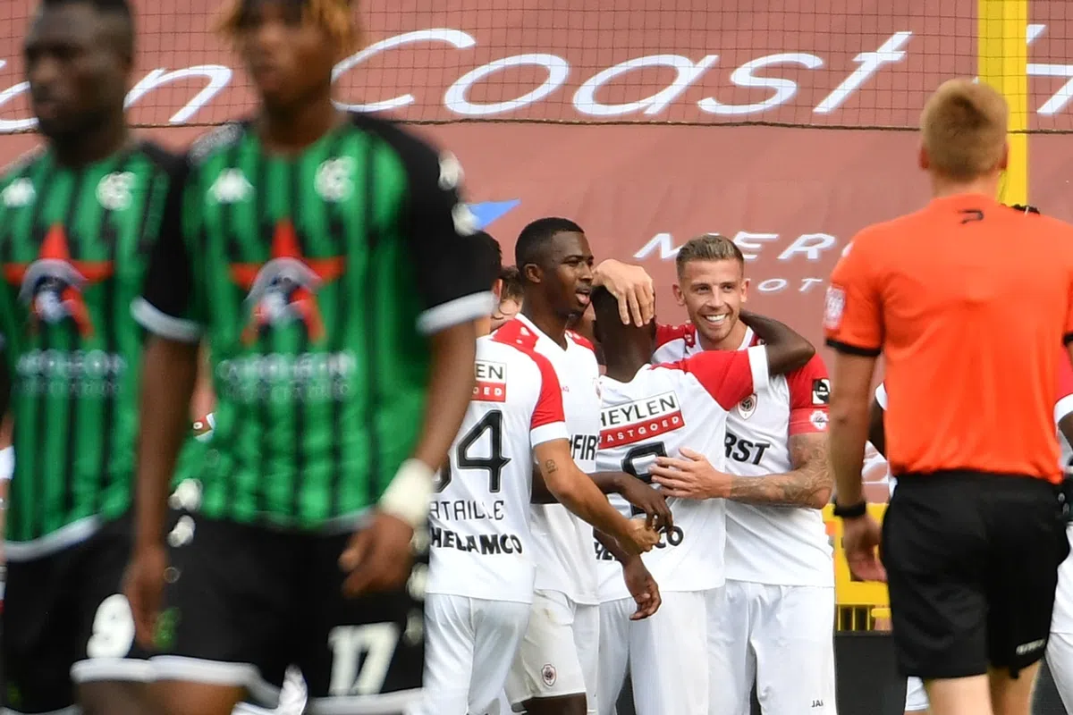 Stunning Mark Van Bommel Can Get To Work With A 45-time National Champion And Asks For No Less Than A €4 Million Salary Landscape in HD Stunning Mark Van Bommel Can Get To Work With A 45-time National Champion And Asks For No Less Than A €4 Million Salary Landscape in HD