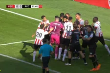 Thumbnail for article: Extra controverse bij PSV - RKC: rol Sávio in opstootje onder de loep