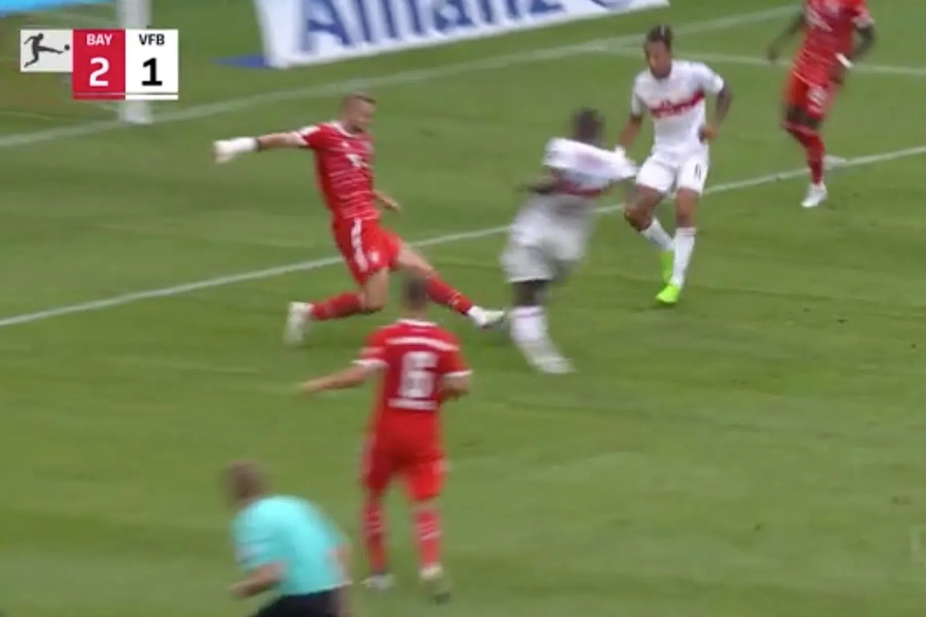 Samenvatting: zo veroorzaakte De Ligt een cruciale strafschop