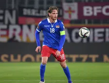 Thumbnail for article: AZ-opponent voetbalt in een ansichtkaart
