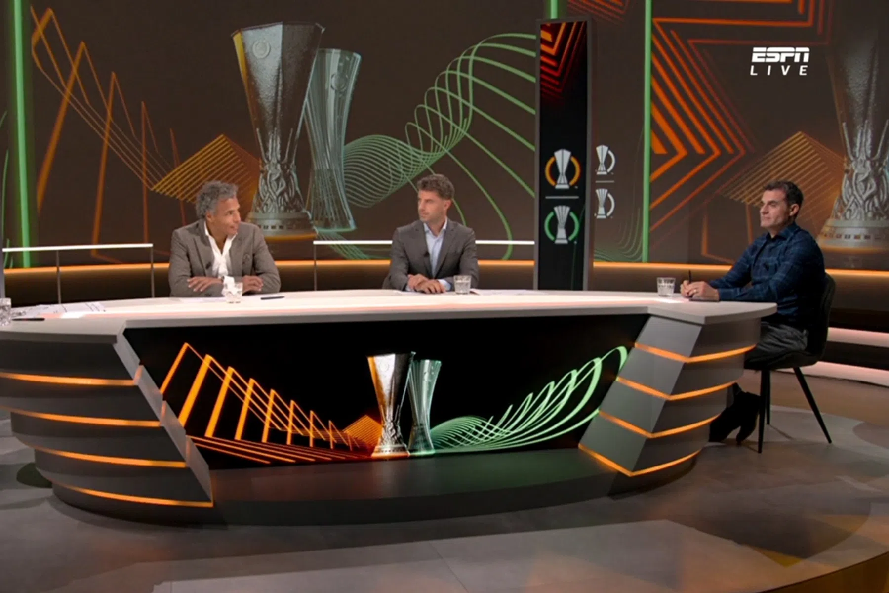 Analisten loven uitblinkers van Feyenoord: 'Het moet niet gekker worden'