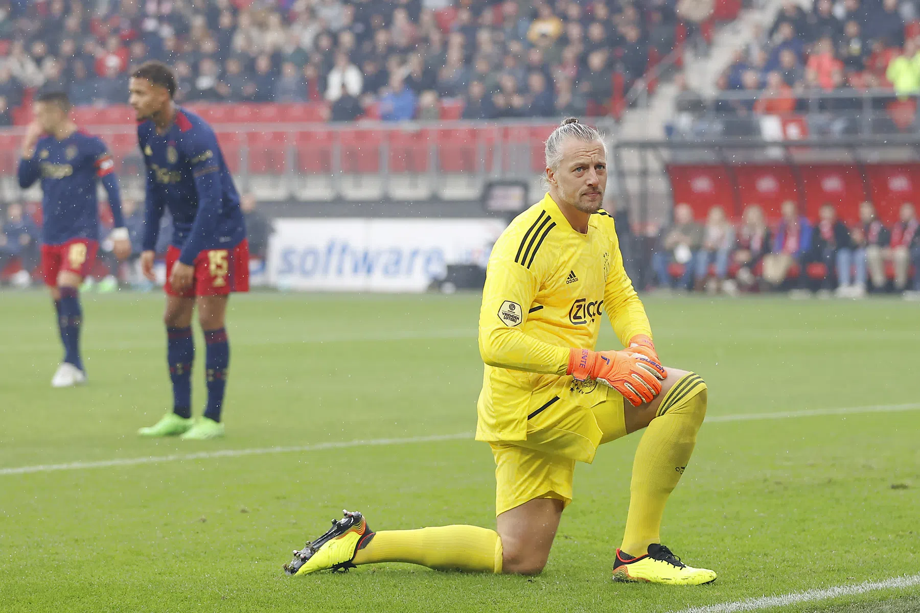 Pasveer verrast door winnend doelpunt: 'We moeten buitenspel niet opheffen' 