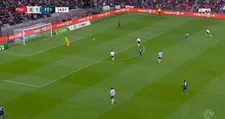 Thumbnail for article: Inleveren onder druk: zo werd PSV - Feyenoord een chaos