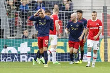 Thumbnail for article: 'Die uitspraken zijn pijnlijk voor het zelfbewustzijn van een Ajacied'