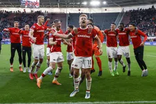 Thumbnail for article: Eredivisie op Rapport: Ajax faalt, Gakpo doet het in topper