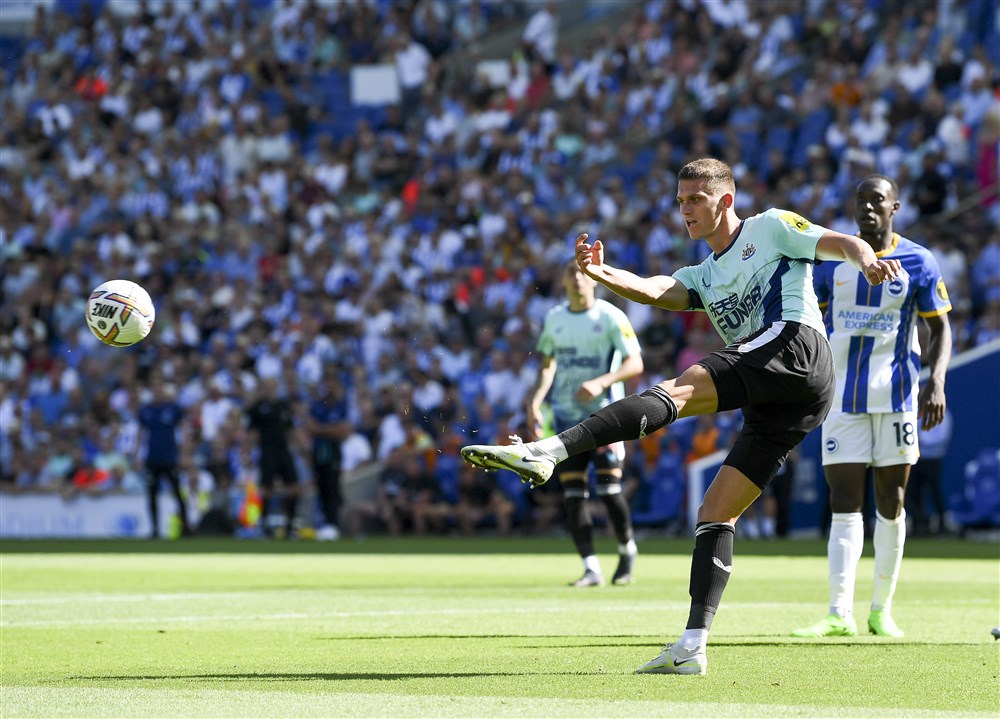 Botman wil zich richten op Newcastle en laat oefenduels Jong Oranje schieten