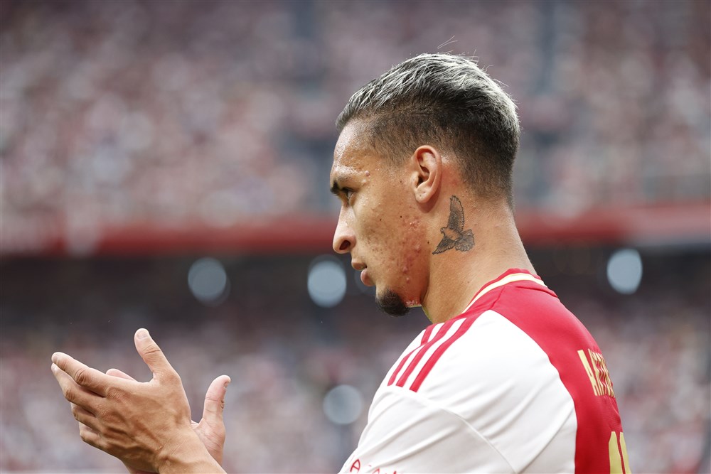 Schreuder draait bij over transfer van Antony
