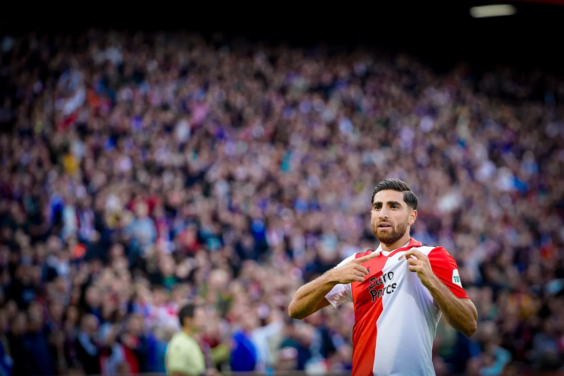 Jahanbakhsh en ploeggenoten komen met heldhaftig statement na Iraanse onrust