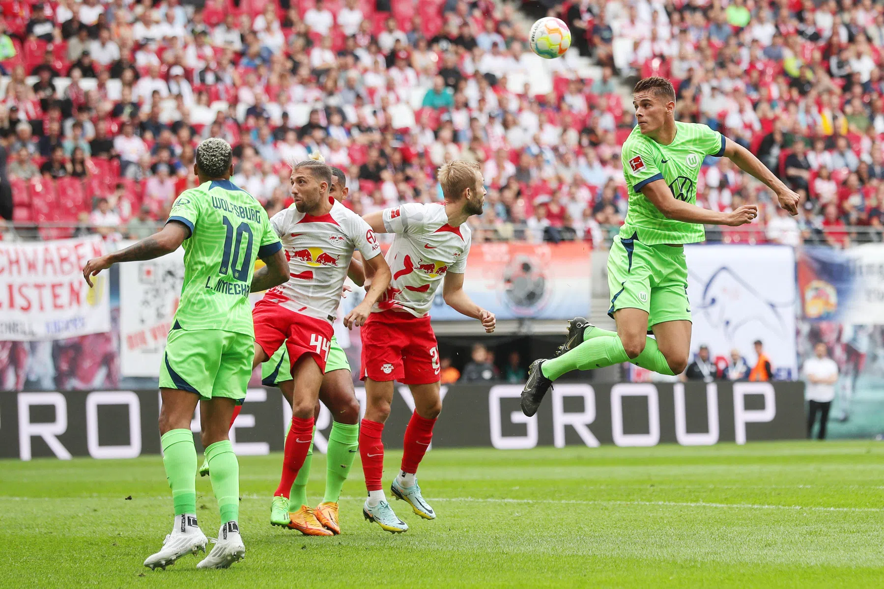 Twaalf stellingen voor Van de Ven na zijn bijzondere seizoenstart in Wolfsburg