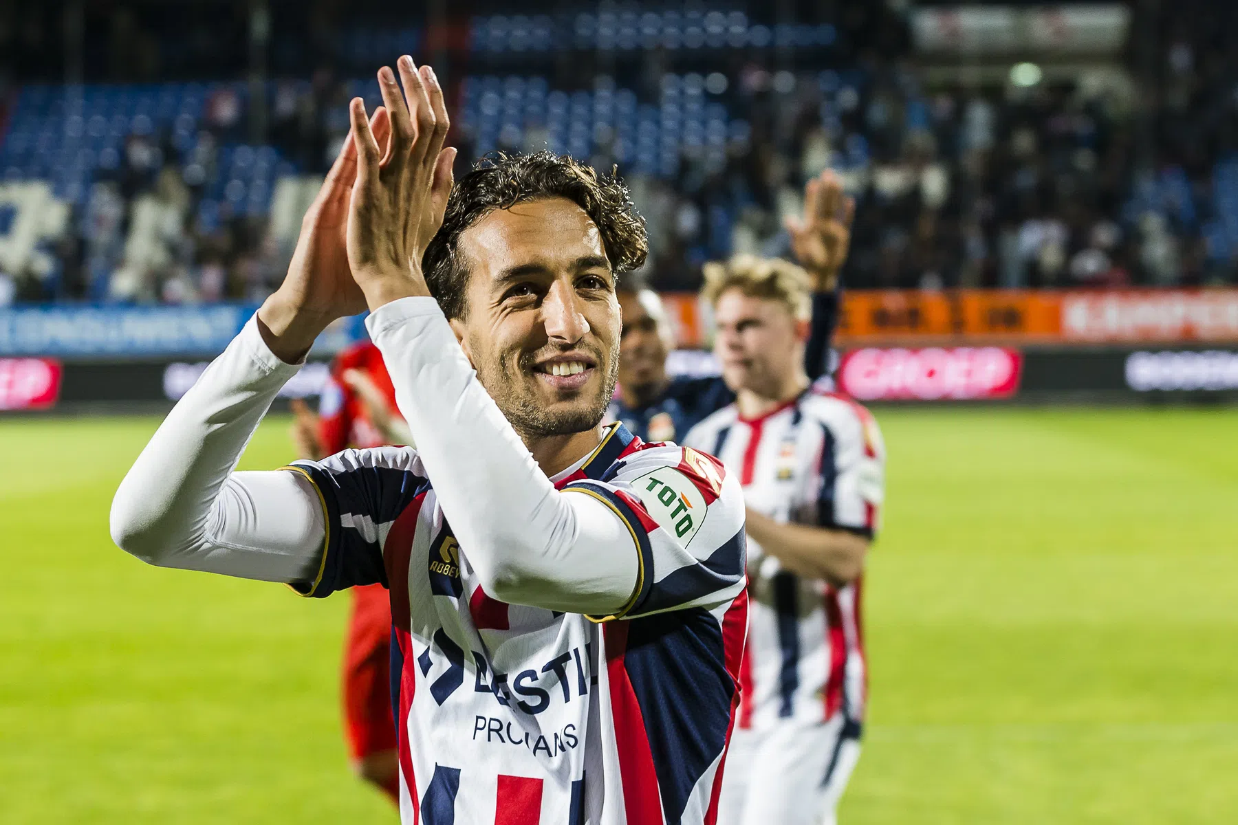 El Khayati verlaat Europa opnieuw: 'Ik kan niet wachten om te beginnen'