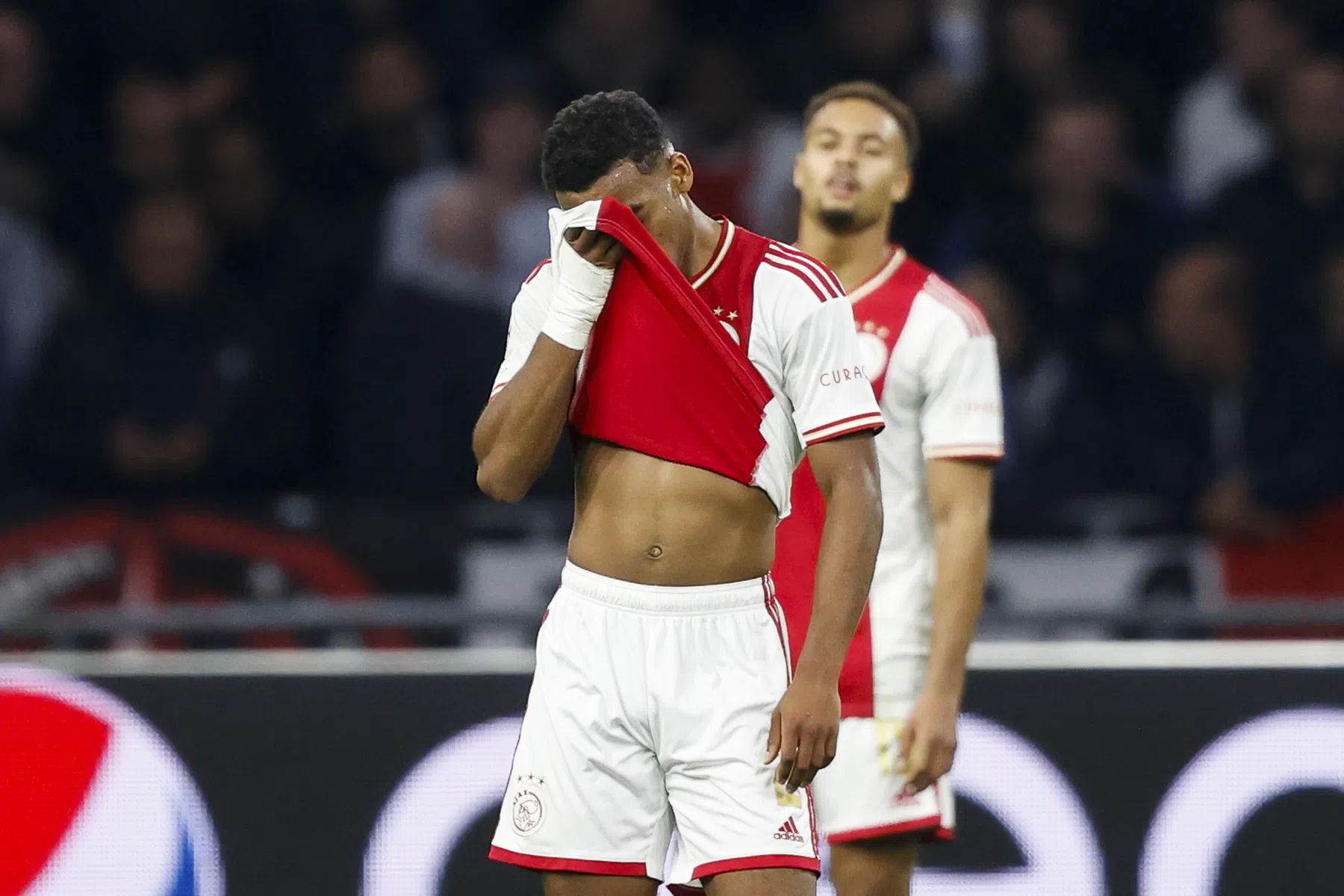 Napoli bezorgt onthutsend zwak Ajax historische nederlaag