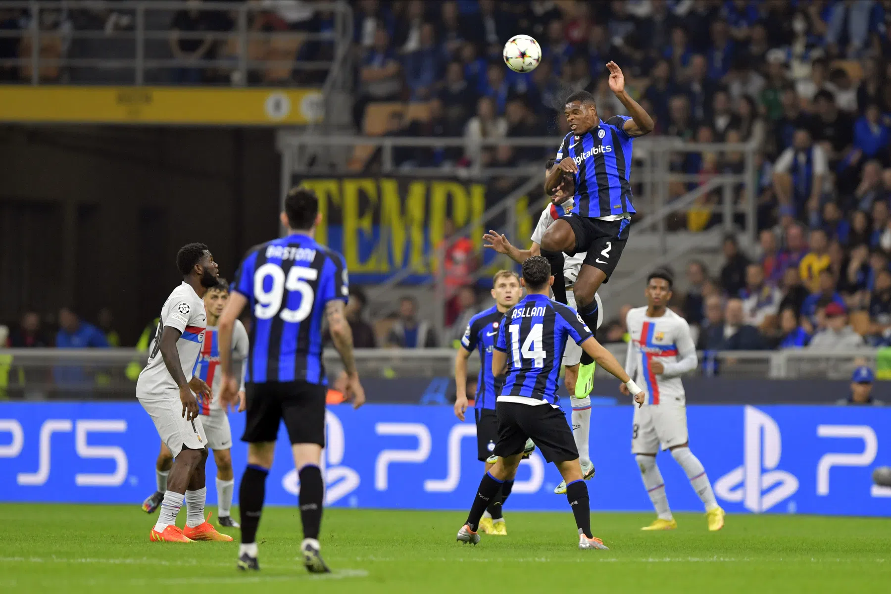 Barça laat zaak-Van Boekel vallen: geen officiële klacht naar UEFA