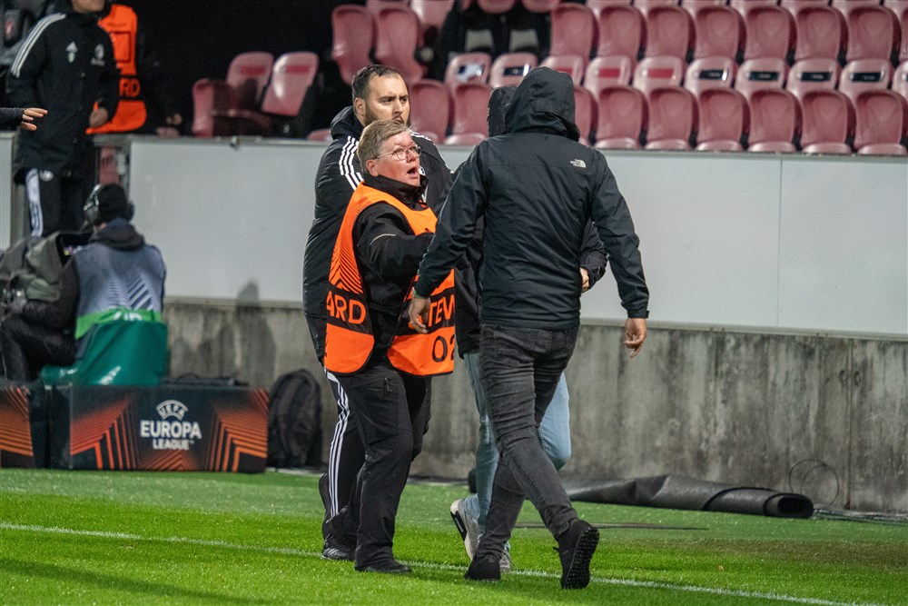 Midtjylland schrikt van 'gewelddadige' Feyenoord-fans