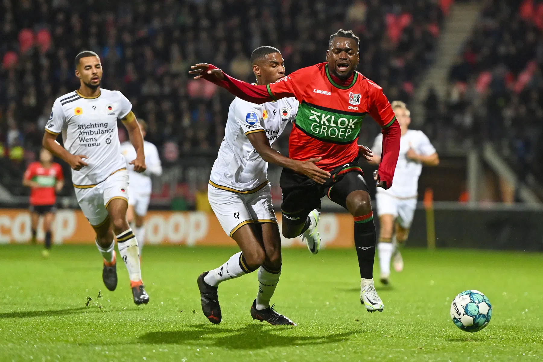 Zeldzame goals brengen NEC dichter bij twijfelachtig record