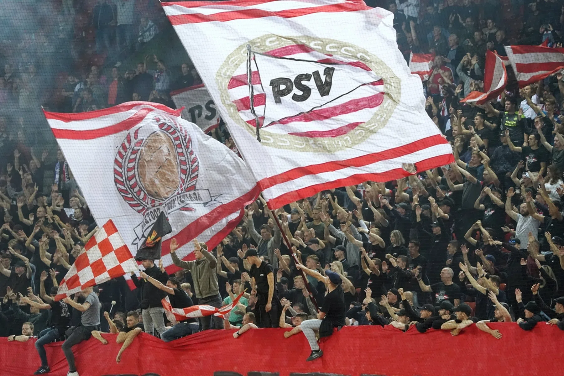 PSV moet spelers blijven verkopen voor zwarte cijfers
