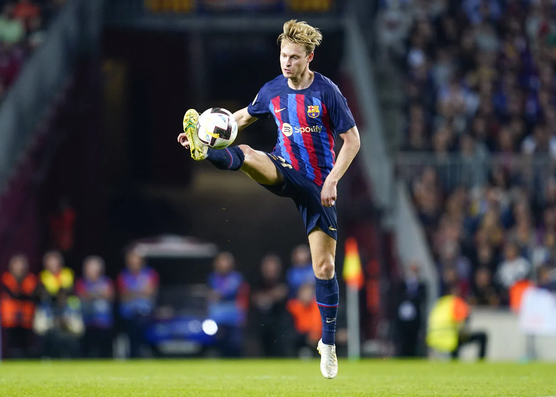 Frenkie de Jong kritisch richting El Clásico: 'Dat het beter moet is duidelijk'