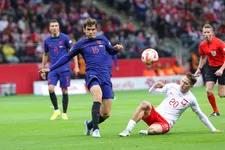 Thumbnail for article: De onzichtbare kracht van De Roon: 'Bij een rondo staat hij nooit in het midden'