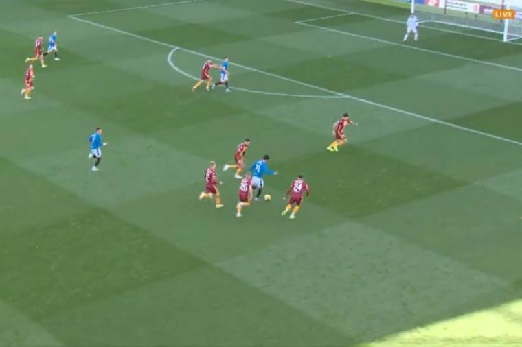 Welkome opsteker Van Bronckhorst na schitterende solo