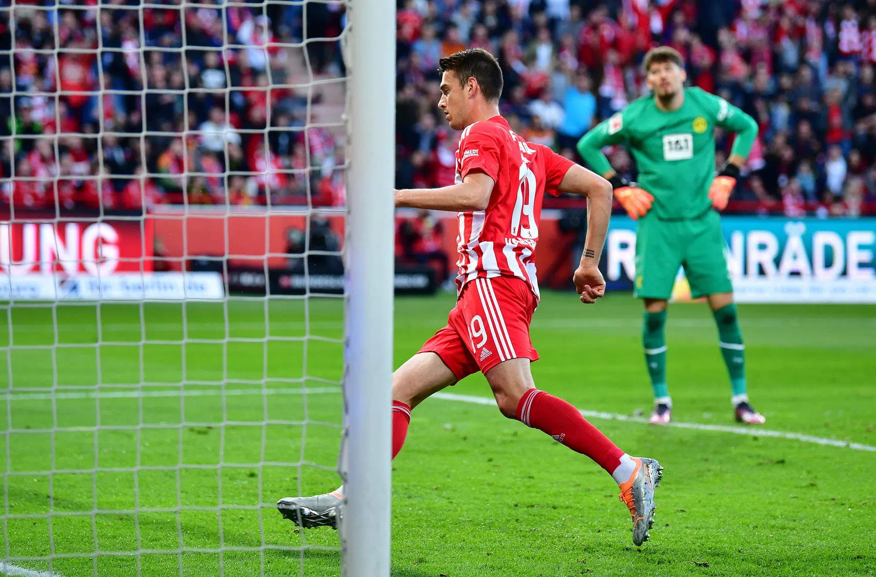 Kolderieke Dortmund-blunder leidt volgend succes Union in