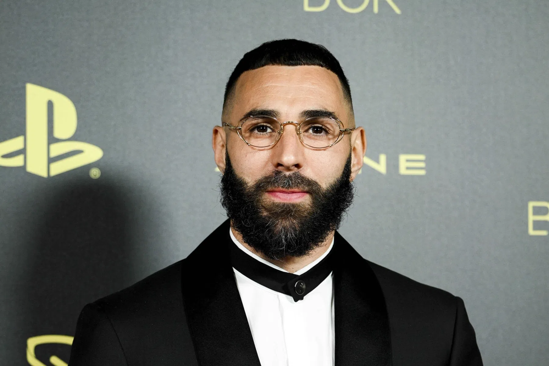 Benzema wint op 34-jarige leeftijd eerste Gouden Bal