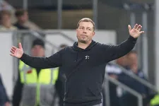 Thumbnail for article: Vernietigend oordeel over trainer van dolend Schalke 04