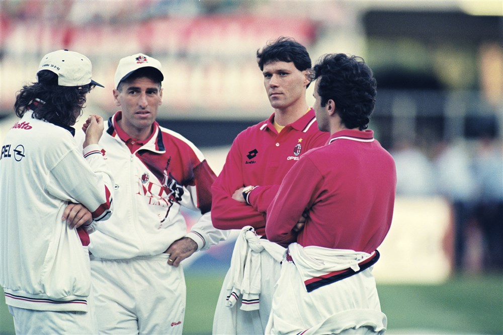 'Van Basten had evenveel Gouden Ballen kunnen winnen als Messi en Ronaldo'