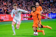 Thumbnail for article: Nathan Aké maakt zich op voor basisplaats op het WK: 'Hij verdient zelf alle credits'