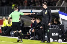 Thumbnail for article: Scheidsrechter stuurt ploegen in Tilburg eerder naar de kleedkamer
