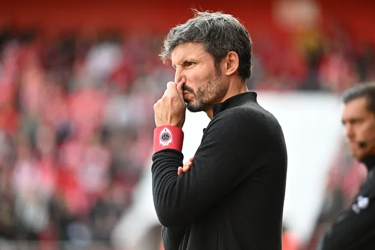 Van Bommel voor topper: 'Dat is niet normaal'