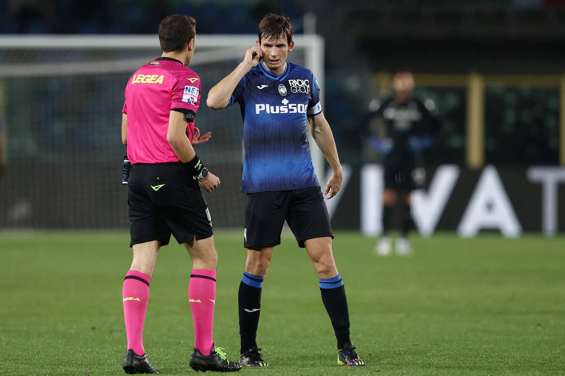 De Roon moet maand voor het WK met blessure naar de kant