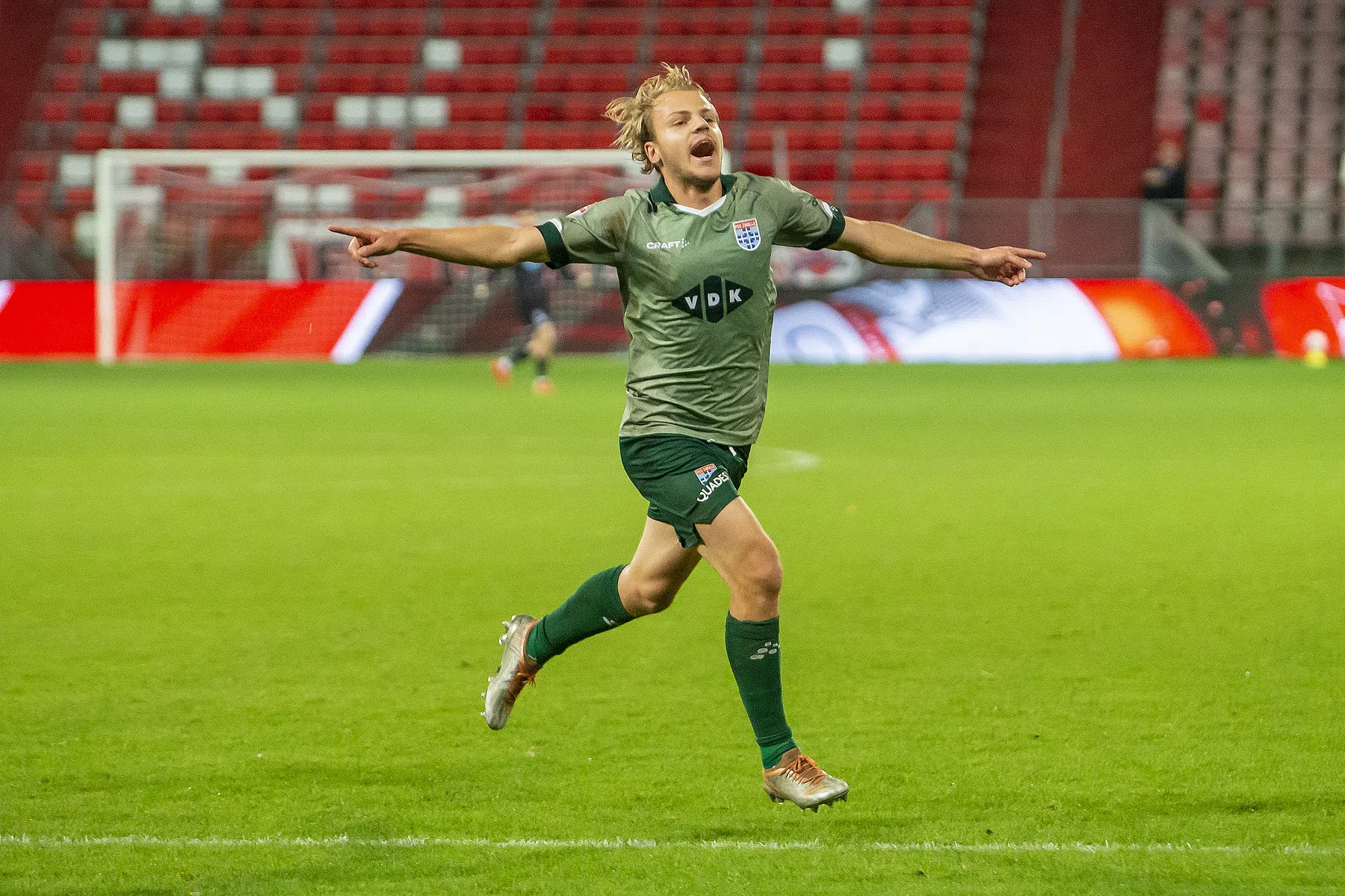 Ploeterend PEC verslaat hekkensluiter, vrees Helmond Sport komt uit