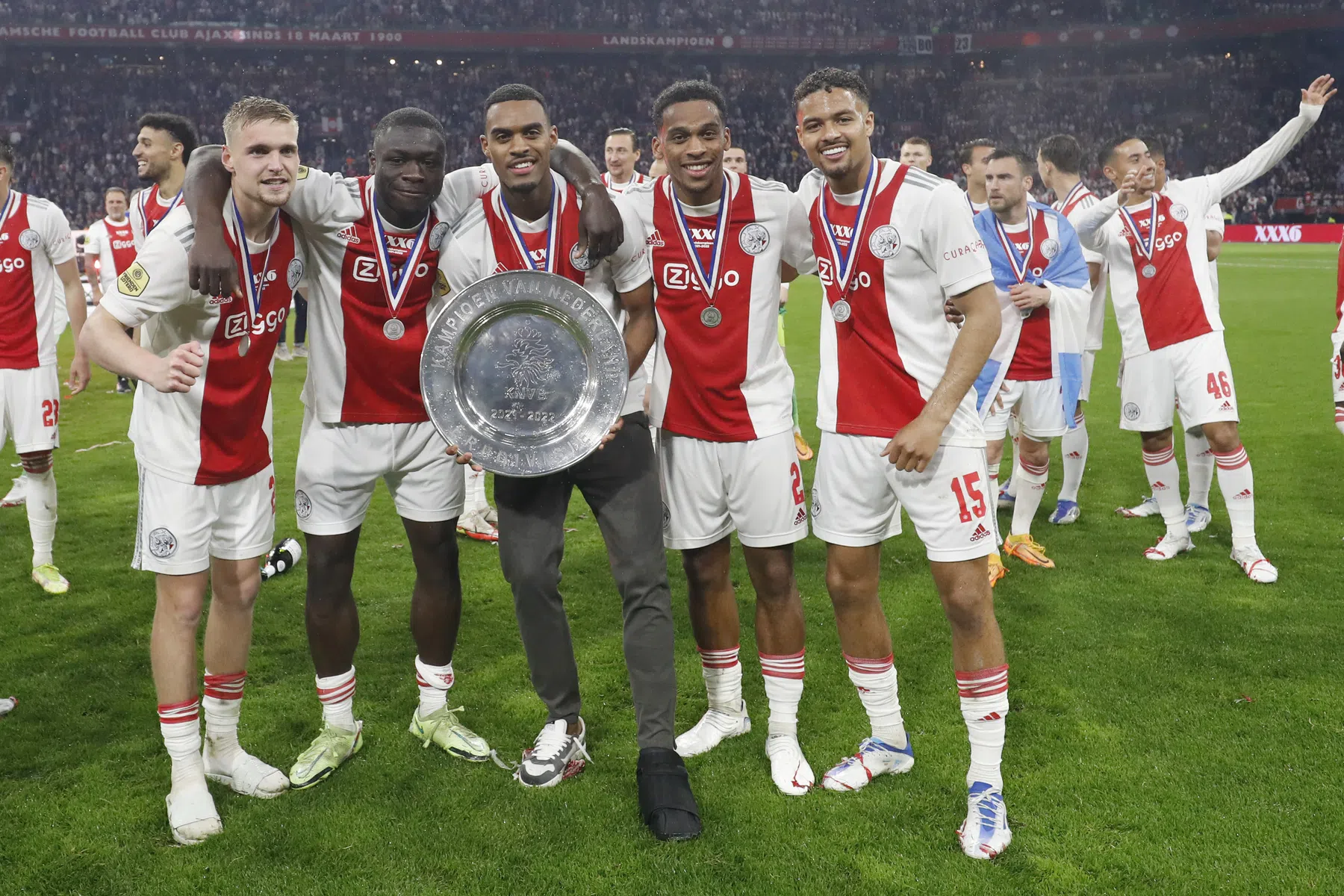 Talentenfabriek Ajax is de hofleverancier van het internationale voetbal