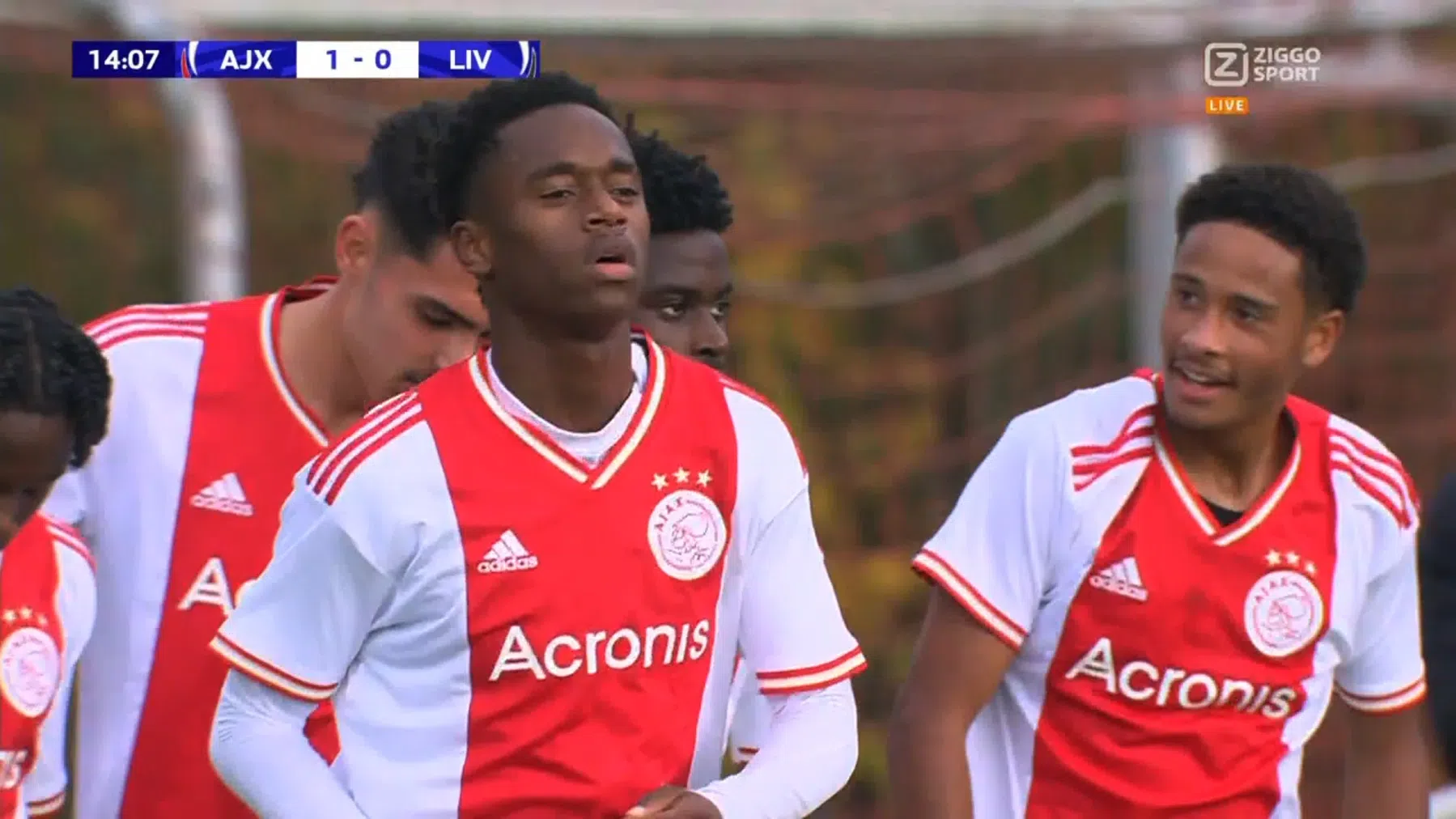 Ajax Onder-18 neemt revanche op Liverpool en geeft A-ploeg goede voorbeeld