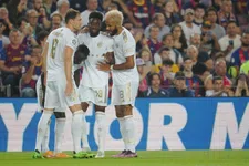 Thumbnail for article: Bayern München geeft uitgeschakeld Barcelona een trap na