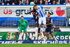 Thumbnail for article: De luchtverkeersleider van SC Heerenveen is op WK-jacht (en bijna transfervrij)