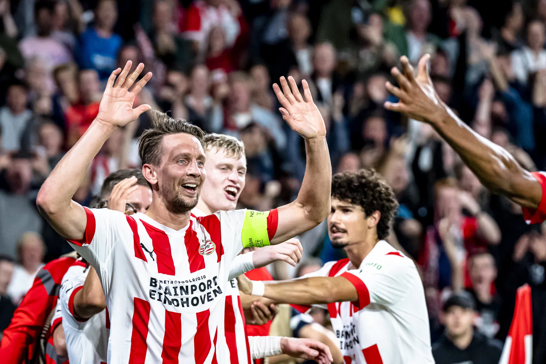 PSV op Rapport: invaller Luuk de Jong goud waard tegen Arsenal