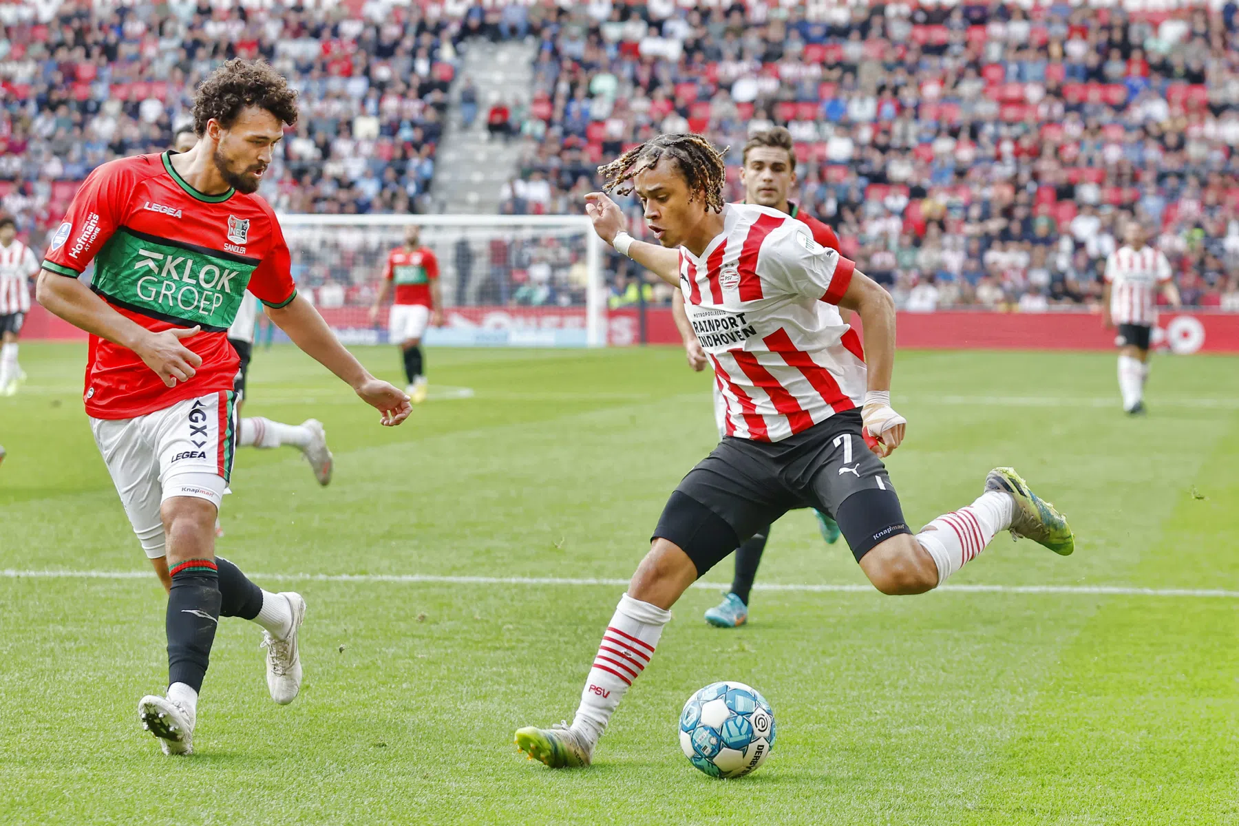 Eredivisie op Rapport: Gakpo blijft PSV-kar trekken, Sandler stelt teleur bij basisdebuut
