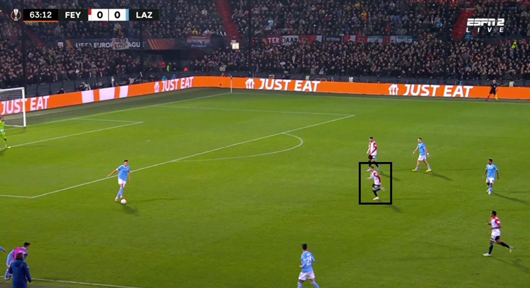 Feyenoord haalt angel uit Lazio-spel: van 98 naar 20 balcontacten: 
