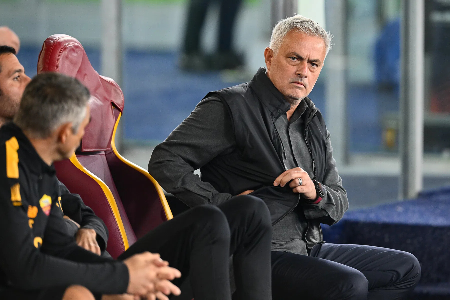 Mourinho stookt vuurtje op na uitschakeling Lazio in Europa League