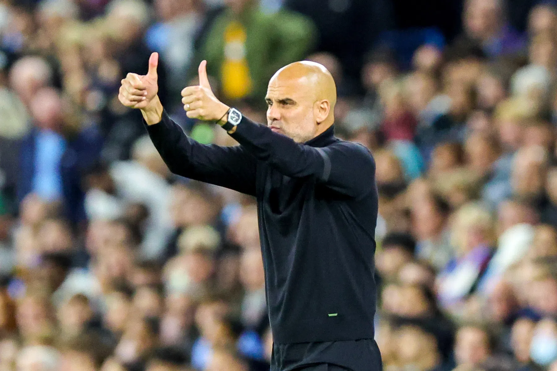 Guardiola slaat terug naar Ibrahimovic: 'Je hebt gelijk, ik ben zó jaloers'