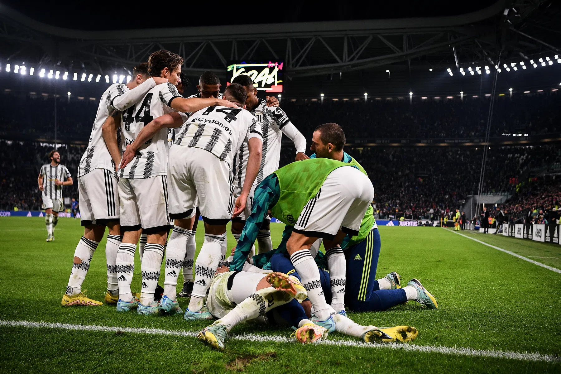 Misser van Dumfries breekt Internazionale op in Derby d'Italia