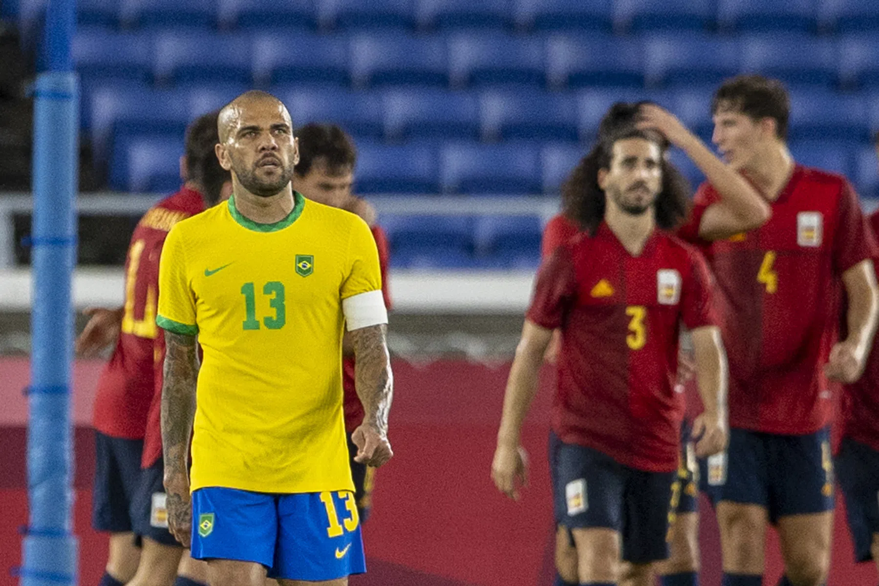 Antony met Brazilië naar WK, 39-jarige Alves slaagt in missie