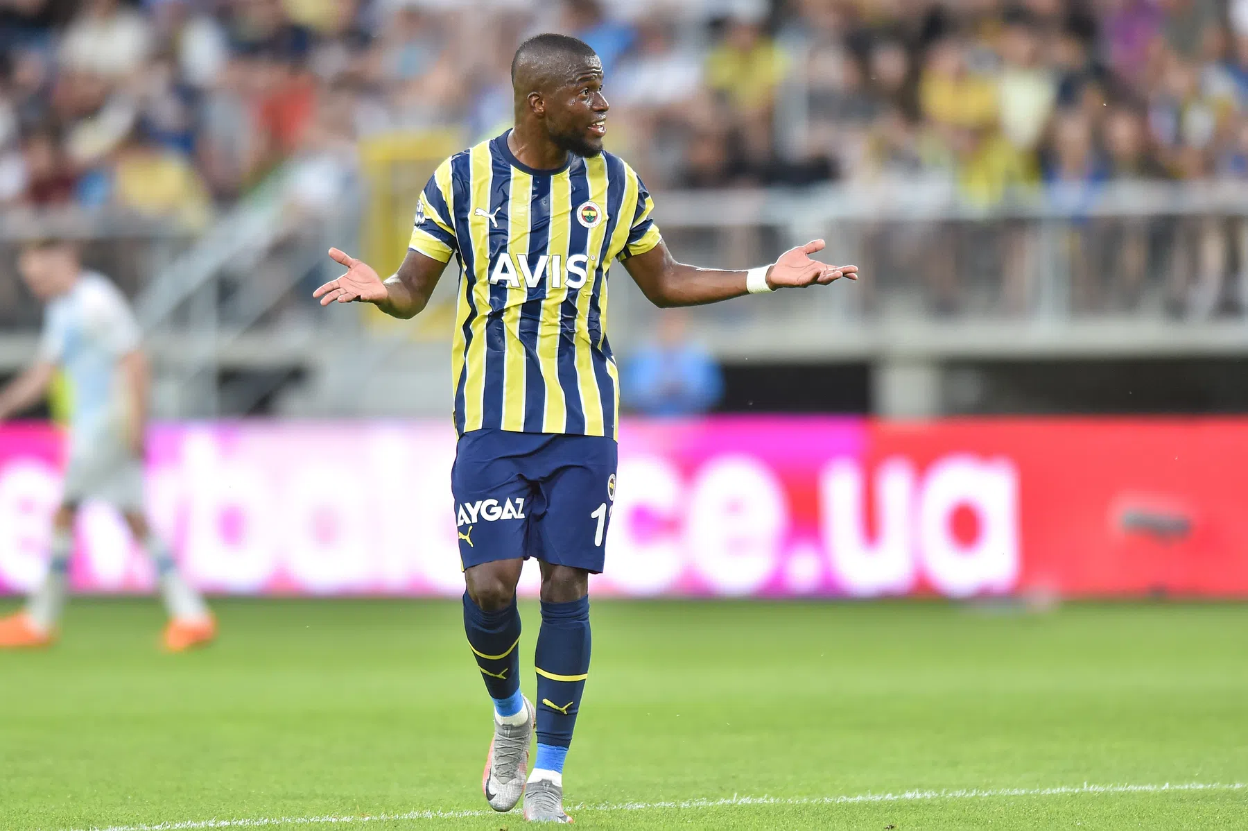 Oranje opgelet: Ecuador-spits houdt hunkerend Fenerbahçe op titelkoers